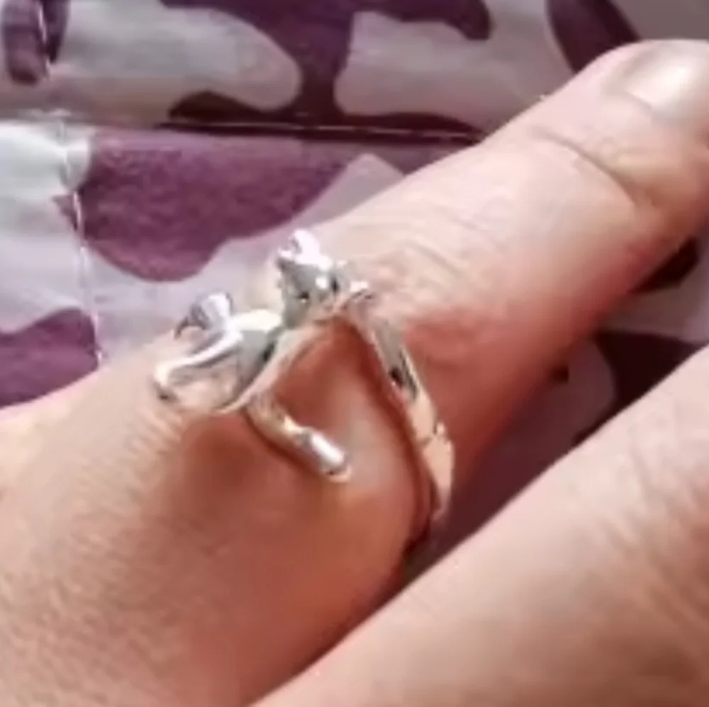 925 Silver Kitty Cat hanging from Branch Ring Sz 8